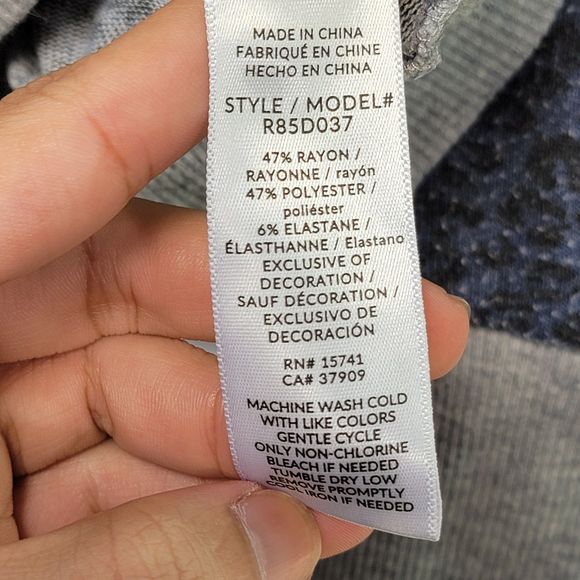 2 Piece Splendid Blue Gray Leopard Long Sleeve Pajama Set Super Comfy M - Picture 4 of 12